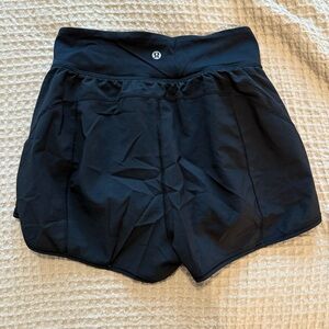 Lululemon black high rise short